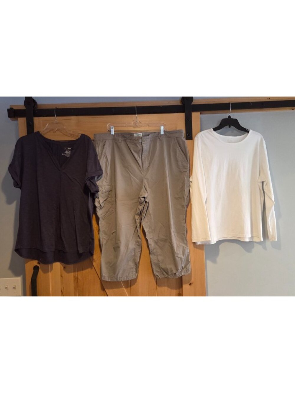 Lot of 3 LL Bean Size 2X Streamside Tee Tropicwear Cargo Capri White T Shirt